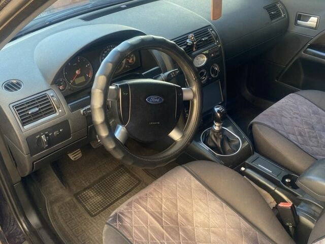 Синий Форд Мондео, объемом двигателя 2 л и пробегом 350 тыс. км за 4300 $, фото 7 на Automoto.ua