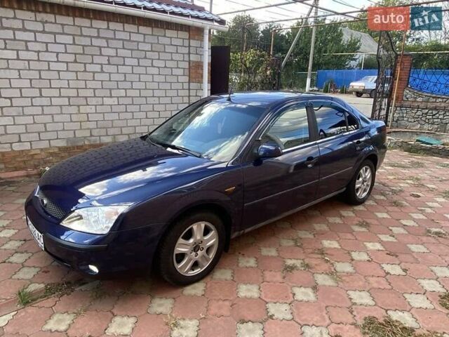 Синий Форд Мондео, объемом двигателя 2 л и пробегом 380 тыс. км за 4500 $, фото 2 на Automoto.ua