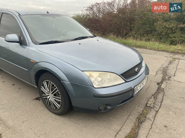 Синій Форд Мондео, об'ємом двигуна 2 л та пробігом 333 тис. км за 3000 $, фото 1 на Automoto.ua