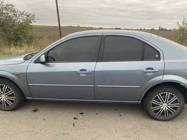 Синій Форд Мондео, об'ємом двигуна 2 л та пробігом 330 тис. км за 3000 $, фото 2 на Automoto.ua