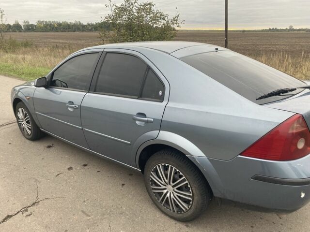 Синій Форд Мондео, об'ємом двигуна 2 л та пробігом 330 тис. км за 3000 $, фото 5 на Automoto.ua