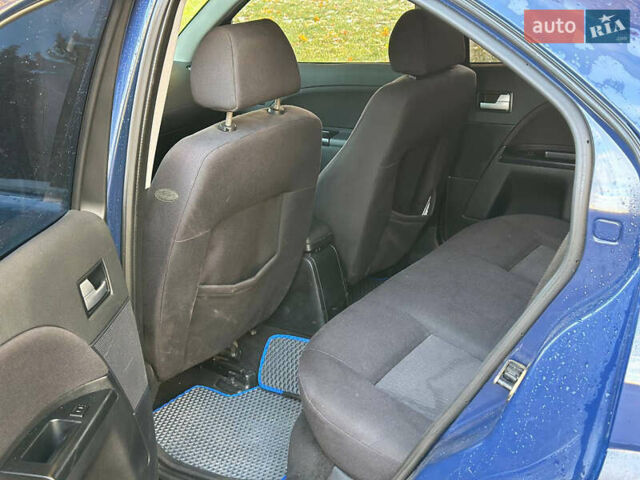 Синій Форд Мондео, об'ємом двигуна 2 л та пробігом 699 тис. км за 2700 $, фото 8 на Automoto.ua