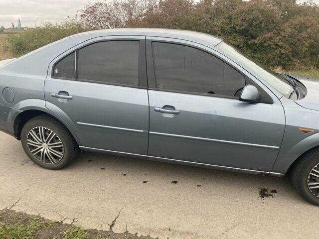 Синій Форд Мондео, об'ємом двигуна 2 л та пробігом 330 тис. км за 3000 $, фото 1 на Automoto.ua