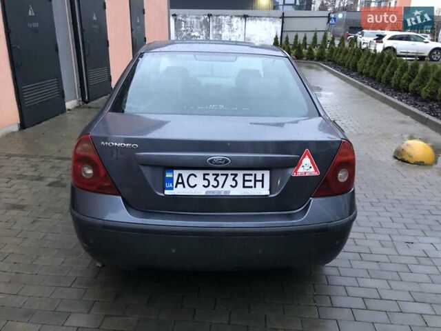 Синій Форд Мондео, об'ємом двигуна 2 л та пробігом 250 тис. км за 2350 $, фото 4 на Automoto.ua