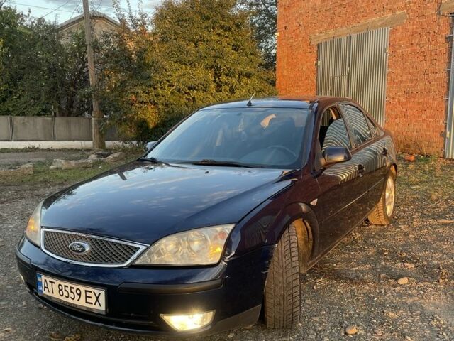 Синий Форд Мондео, объемом двигателя 2 л и пробегом 280 тыс. км за 3500 $, фото 1 на Automoto.ua