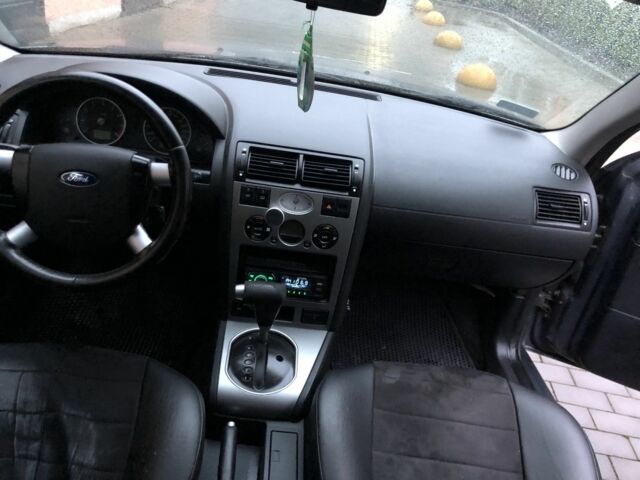 Синий Форд Мондео, объемом двигателя 0 л и пробегом 250 тыс. км за 2350 $, фото 6 на Automoto.ua