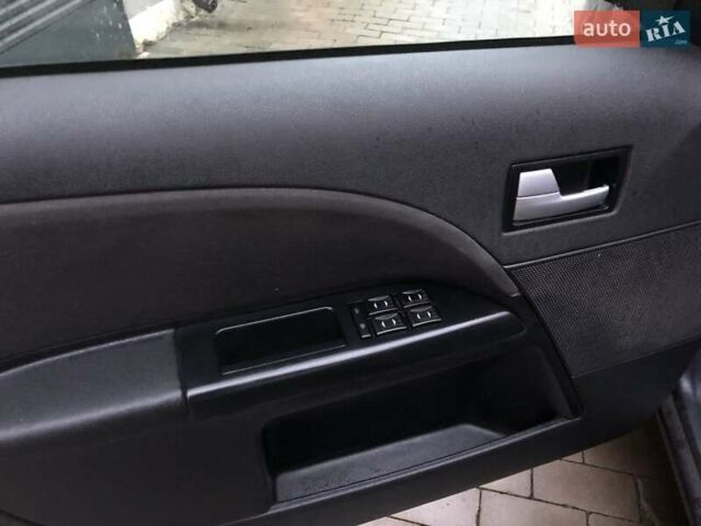 Синій Форд Мондео, об'ємом двигуна 2 л та пробігом 250 тис. км за 2350 $, фото 6 на Automoto.ua