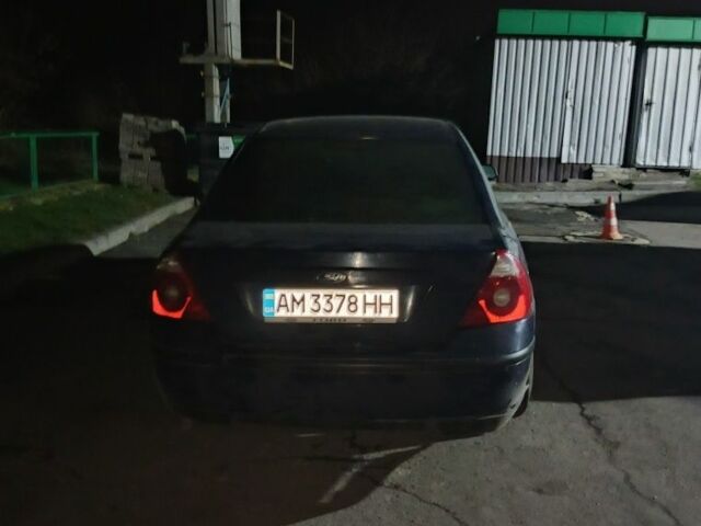 Синий Форд Мондео, объемом двигателя 2 л и пробегом 270 тыс. км за 2100 $, фото 3 на Automoto.ua