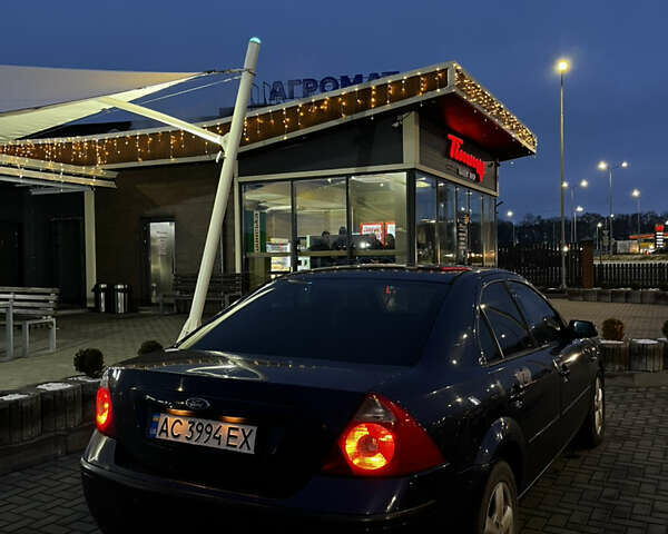 Синий Форд Мондео, объемом двигателя 1.99 л и пробегом 377 тыс. км за 3500 $, фото 7 на Automoto.ua