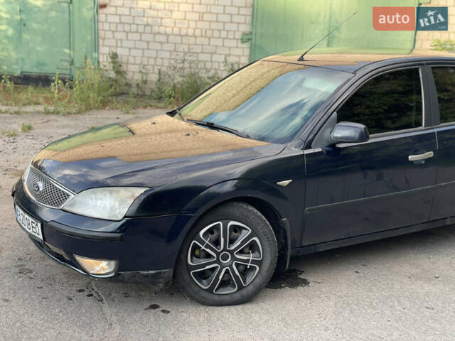 Синий Форд Мондео, объемом двигателя 2 л и пробегом 377 тыс. км за 2200 $, фото 7 на Automoto.ua