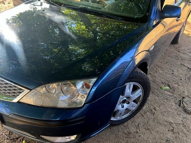 Синий Форд Мондео, объемом двигателя 2 л и пробегом 223 тыс. км за 4500 $, фото 1 на Automoto.ua