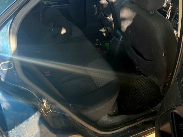 Синий Форд Мондео, объемом двигателя 2 л и пробегом 223 тыс. км за 4500 $, фото 3 на Automoto.ua