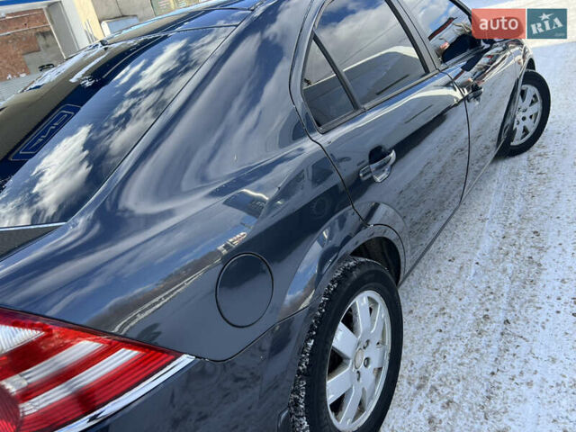 Синій Форд Мондео, об'ємом двигуна 2 л та пробігом 300 тис. км за 3550 $, фото 7 на Automoto.ua