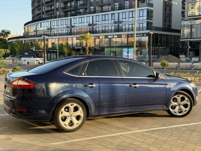 Синій Форд Мондео, об'ємом двигуна 2 л та пробігом 257 тис. км за 5600 $, фото 3 на Automoto.ua