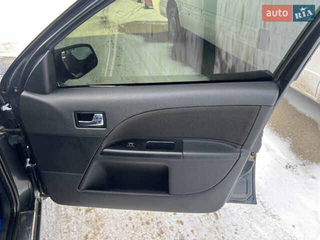 Синій Форд Мондео, об'ємом двигуна 2 л та пробігом 300 тис. км за 3550 $, фото 15 на Automoto.ua