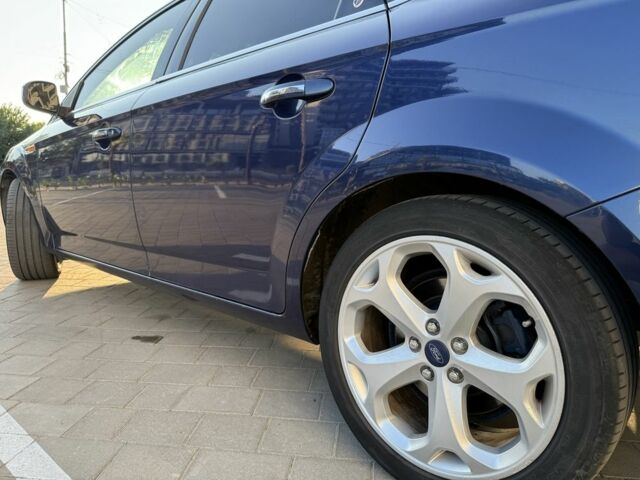 Синій Форд Мондео, об'ємом двигуна 2 л та пробігом 257 тис. км за 5600 $, фото 17 на Automoto.ua