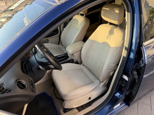 Синій Форд Мондео, об'ємом двигуна 2 л та пробігом 257 тис. км за 5600 $, фото 18 на Automoto.ua