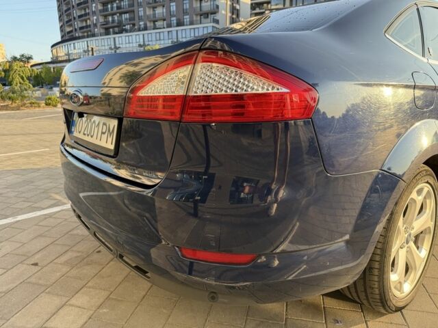 Синій Форд Мондео, об'ємом двигуна 2 л та пробігом 257 тис. км за 5600 $, фото 15 на Automoto.ua