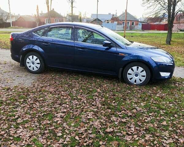 Синій Форд Мондео, об'ємом двигуна 1.8 л та пробігом 228 тис. км за 7000 $, фото 5 на Automoto.ua