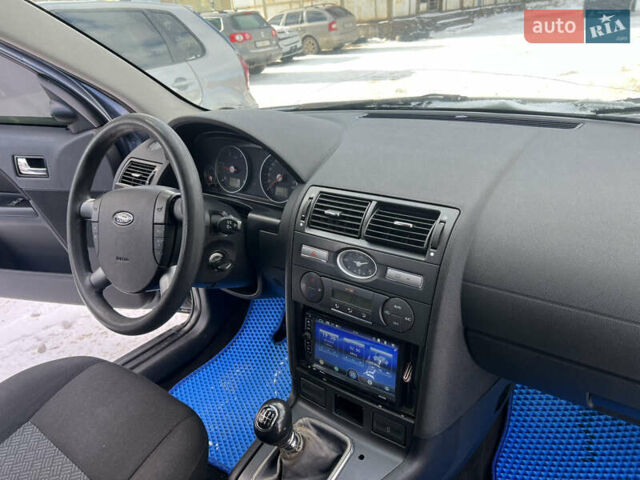 Синій Форд Мондео, об'ємом двигуна 2 л та пробігом 300 тис. км за 3550 $, фото 14 на Automoto.ua