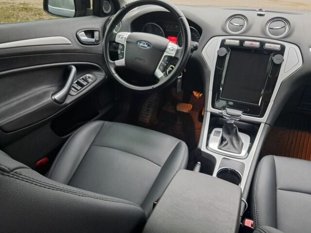 Синий Форд Мондео, объемом двигателя 2 л и пробегом 265 тыс. км за 7200 $, фото 19 на Automoto.ua