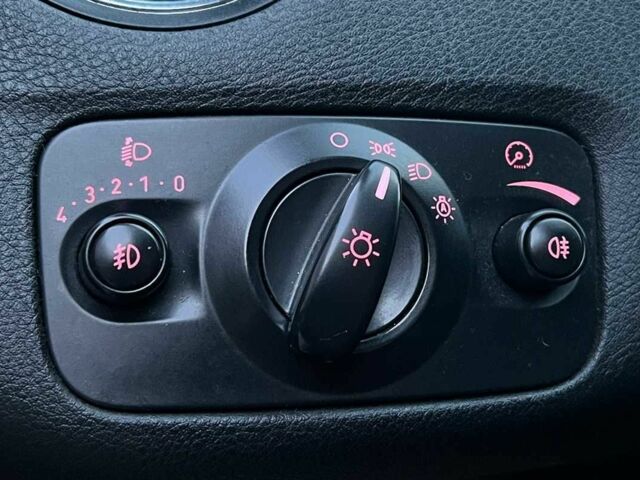 Синій Форд Мондео, об'ємом двигуна 2 л та пробігом 192 тис. км за 7500 $, фото 15 на Automoto.ua