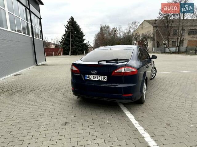 Синий Форд Мондео, объемом двигателя 1.6 л и пробегом 260 тыс. км за 5700 $, фото 2 на Automoto.ua