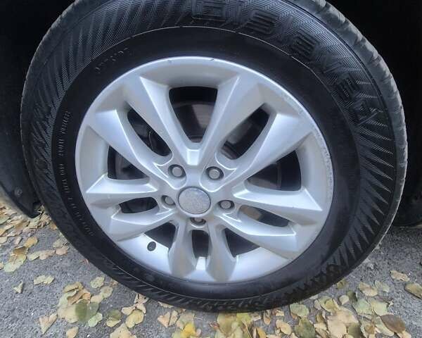 Синий Форд Мондео, объемом двигателя 2 л и пробегом 277 тыс. км за 6300 $, фото 14 на Automoto.ua