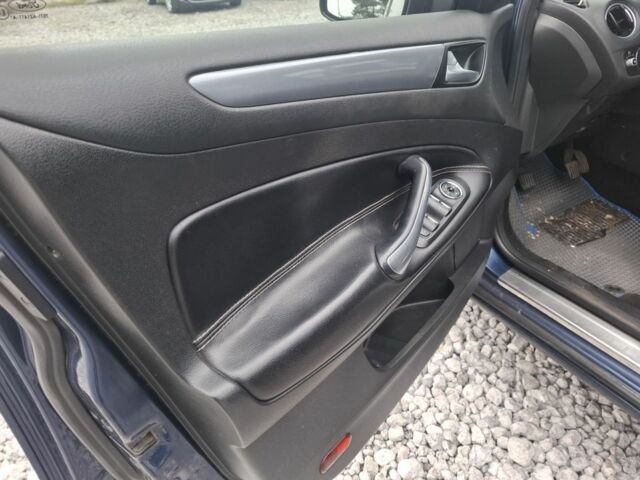 Синий Форд Мондео, объемом двигателя 1.6 л и пробегом 216 тыс. км за 4999 $, фото 6 на Automoto.ua