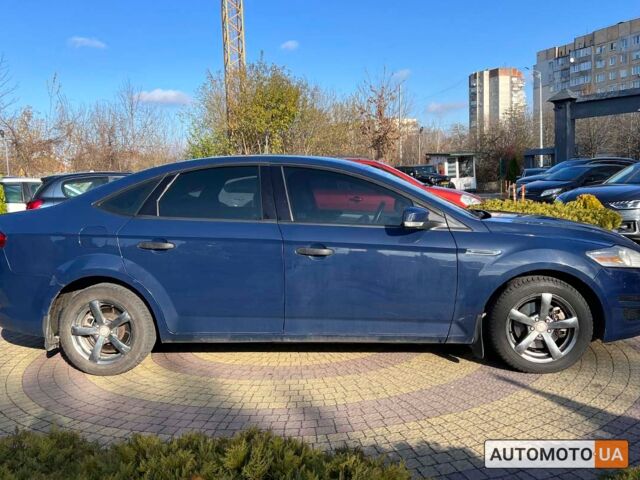 Синий Форд Мондео, объемом двигателя 1.6 л и пробегом 150 тыс. км за 7500 $, фото 7 на Automoto.ua