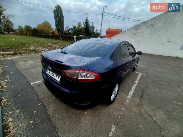Синий Форд Мондео, объемом двигателя 2 л и пробегом 277 тыс. км за 6300 $, фото 3 на Automoto.ua