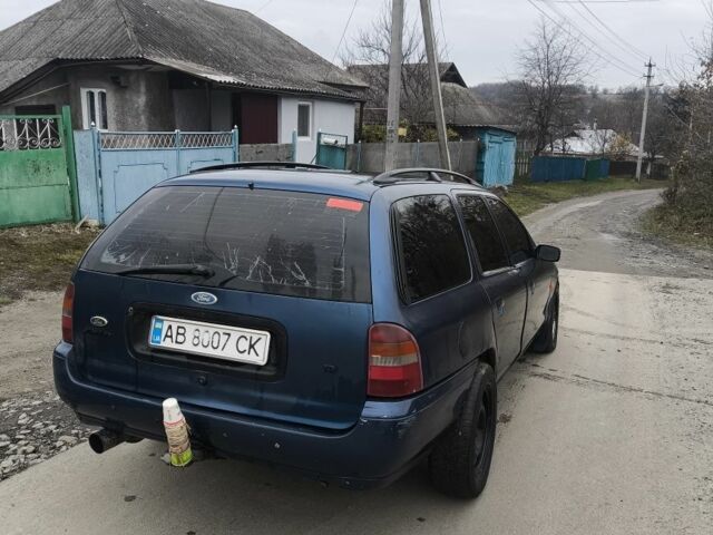 Синий Форд Мондео, объемом двигателя 1.8 л и пробегом 77 тыс. км за 1200 $, фото 4 на Automoto.ua