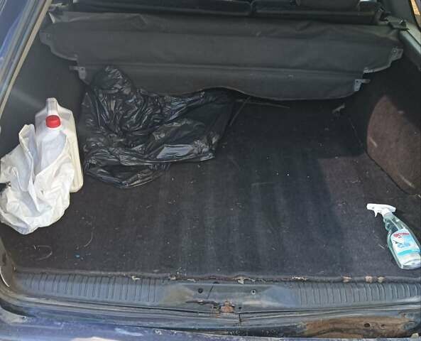 Синий Форд Мондео, объемом двигателя 1.8 л и пробегом 300 тыс. км за 999 $, фото 2 на Automoto.ua