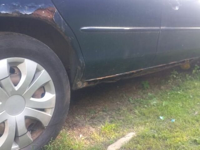 Синий Форд Мондео, объемом двигателя 1.8 л и пробегом 450 тыс. км за 1450 $, фото 4 на Automoto.ua