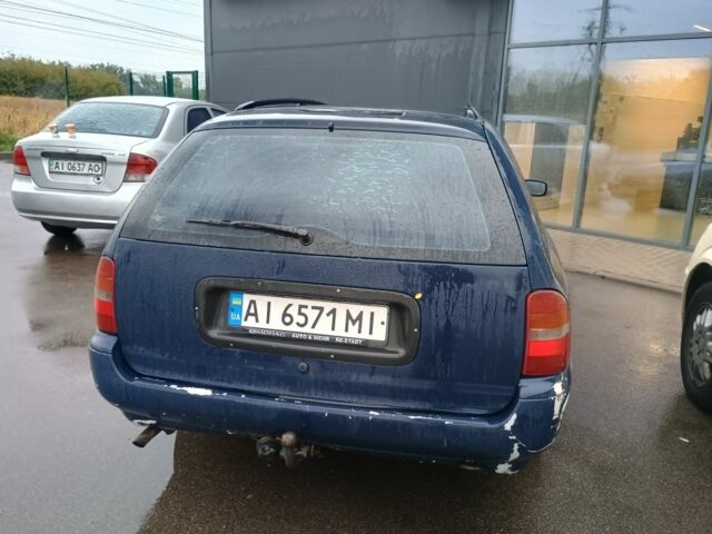 Синий Форд Мондео, объемом двигателя 1.8 л и пробегом 333 тыс. км за 1300 $, фото 3 на Automoto.ua