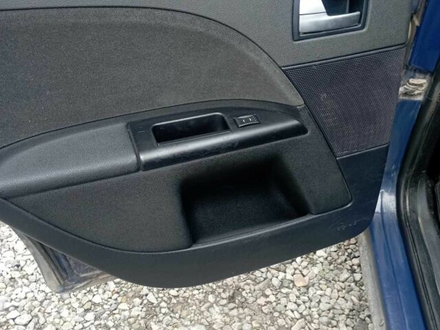 Синій Форд Мондео, об'ємом двигуна 2.5 л та пробігом 2 тис. км за 1900 $, фото 7 на Automoto.ua