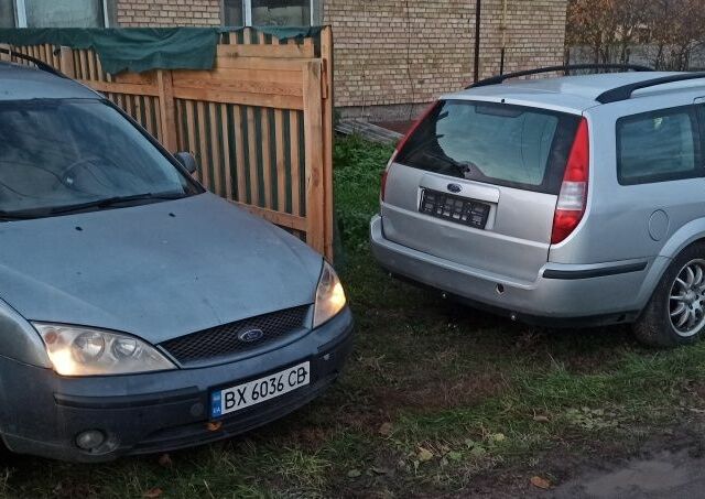 Форд Мондео 2001 у Вышгороде на Automoto.ua Синій Форд Мондео, об'ємом двигуна 2 л та пробігом 300 тис. км за 4100 $, фото 6 на Automoto.ua