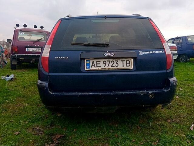 Синий Форд Мондео, объемом двигателя 1.8 л и пробегом 300 тыс. км за 1100 $, фото 1 на Automoto.ua
