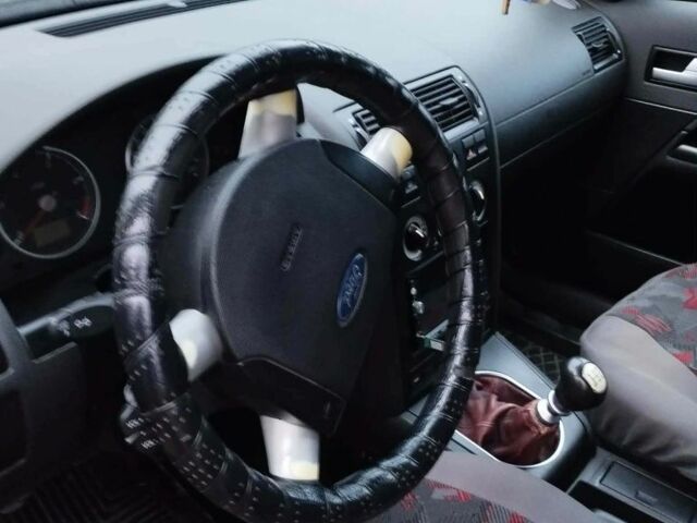 Синий Форд Мондео, объемом двигателя 2 л и пробегом 340 тыс. км за 2500 $, фото 3 на Automoto.ua