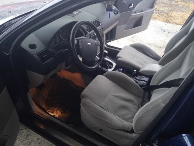 Форд Мондео 2002 в Черновцах на Automoto.ua Синий Форд Мондео, объемом двигателя 2 л и пробегом 330 тыс. км за 3200 $, фото 9 на Automoto.ua