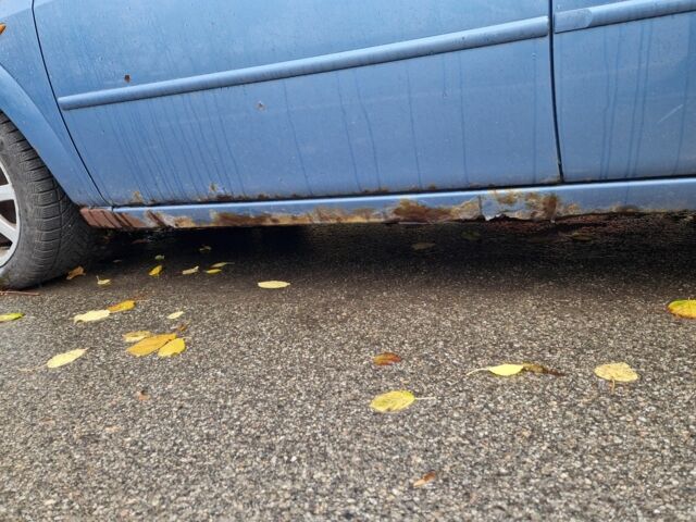 Синий Форд Мондео, объемом двигателя 2 л и пробегом 414 тыс. км за 2300 $, фото 6 на Automoto.ua