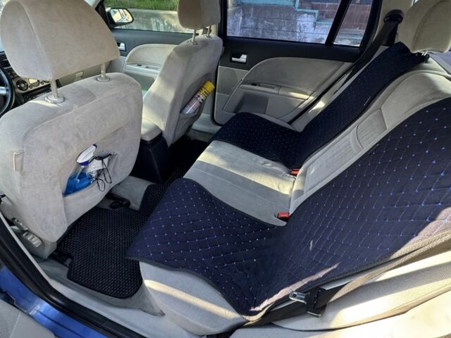 Синій Форд Мондео, об'ємом двигуна 1.8 л та пробігом 238 тис. км за 1699 $, фото 4 на Automoto.ua