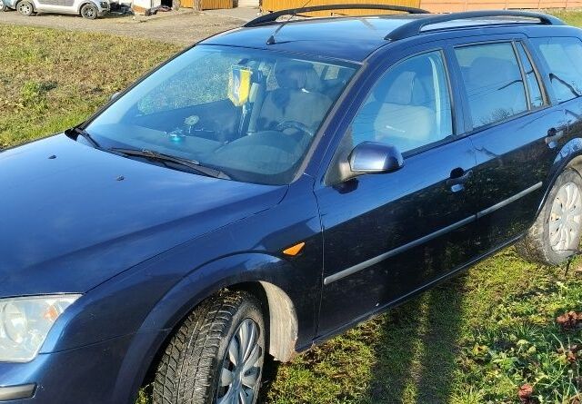 Синий Форд Мондео, объемом двигателя 2 л и пробегом 346 тыс. км за 2235 $, фото 15 на Automoto.ua