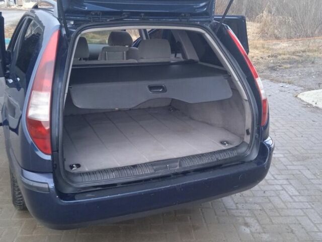 Форд Мондео 2002 в Черновцах на Automoto.ua Синий Форд Мондео, объемом двигателя 2 л и пробегом 330 тыс. км за 3200 $, фото 10 на Automoto.ua