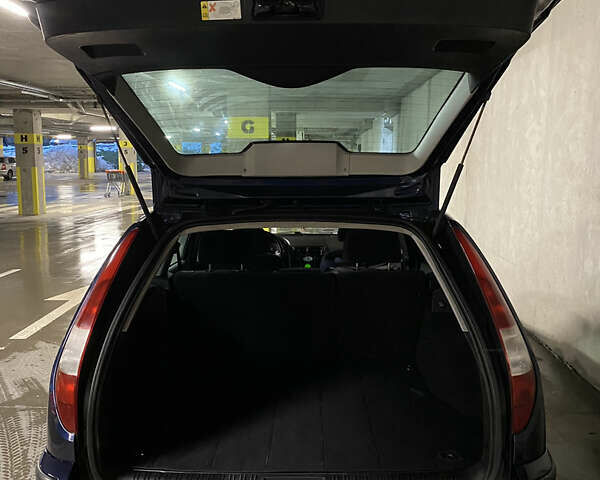 Синий Форд Мондео, объемом двигателя 2 л и пробегом 242 тыс. км за 4600 $, фото 13 на Automoto.ua