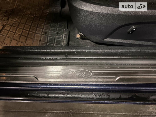 Синий Форд Мондео, объемом двигателя 2 л и пробегом 242 тыс. км за 4600 $, фото 12 на Automoto.ua