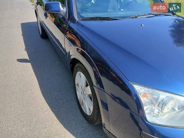 Синий Форд Мондео, объемом двигателя 2 л и пробегом 300 тыс. км за 3900 $, фото 4 на Automoto.ua