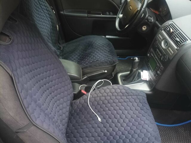 Синий Форд Мондео, объемом двигателя 2 л и пробегом 383 тыс. км за 3500 $, фото 4 на Automoto.ua