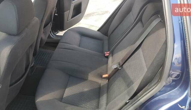 Синий Форд Мондео, объемом двигателя 2 л и пробегом 343 тыс. км за 4500 $, фото 11 на Automoto.ua