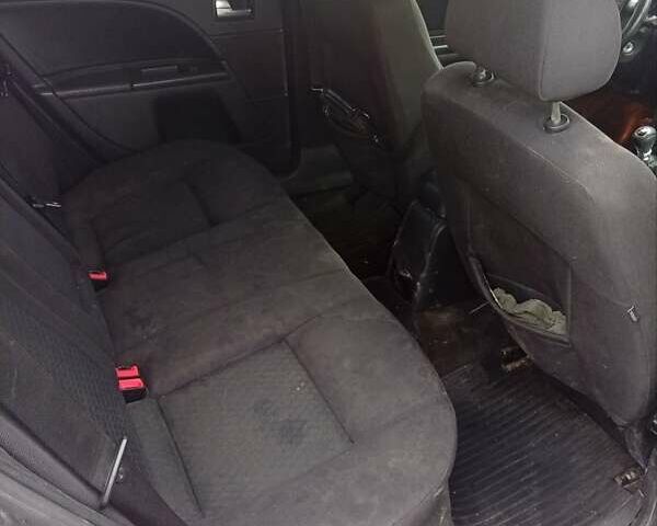 Синий Форд Мондео, объемом двигателя 2 л и пробегом 338 тыс. км за 3000 $, фото 6 на Automoto.ua